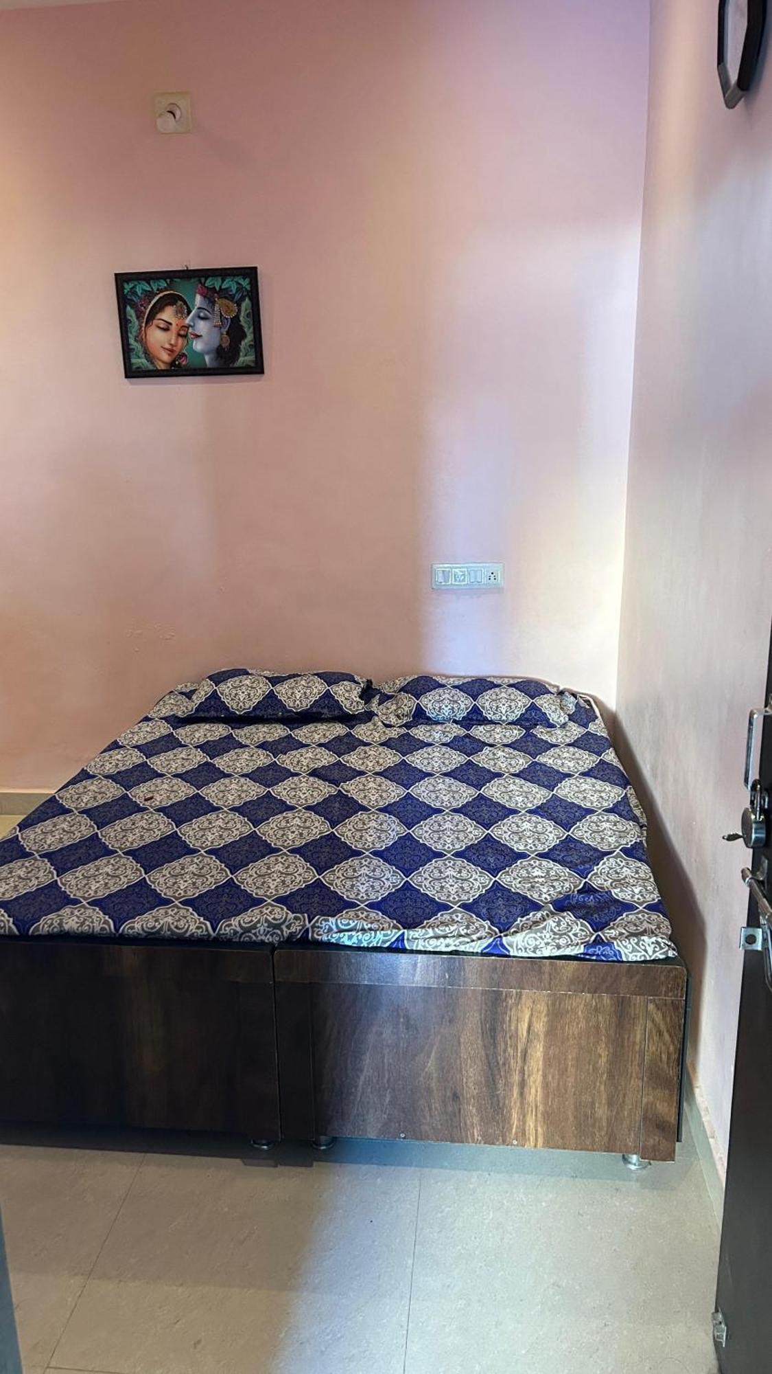 Dwarka Home Stay 2 Only Family Buitenkant foto